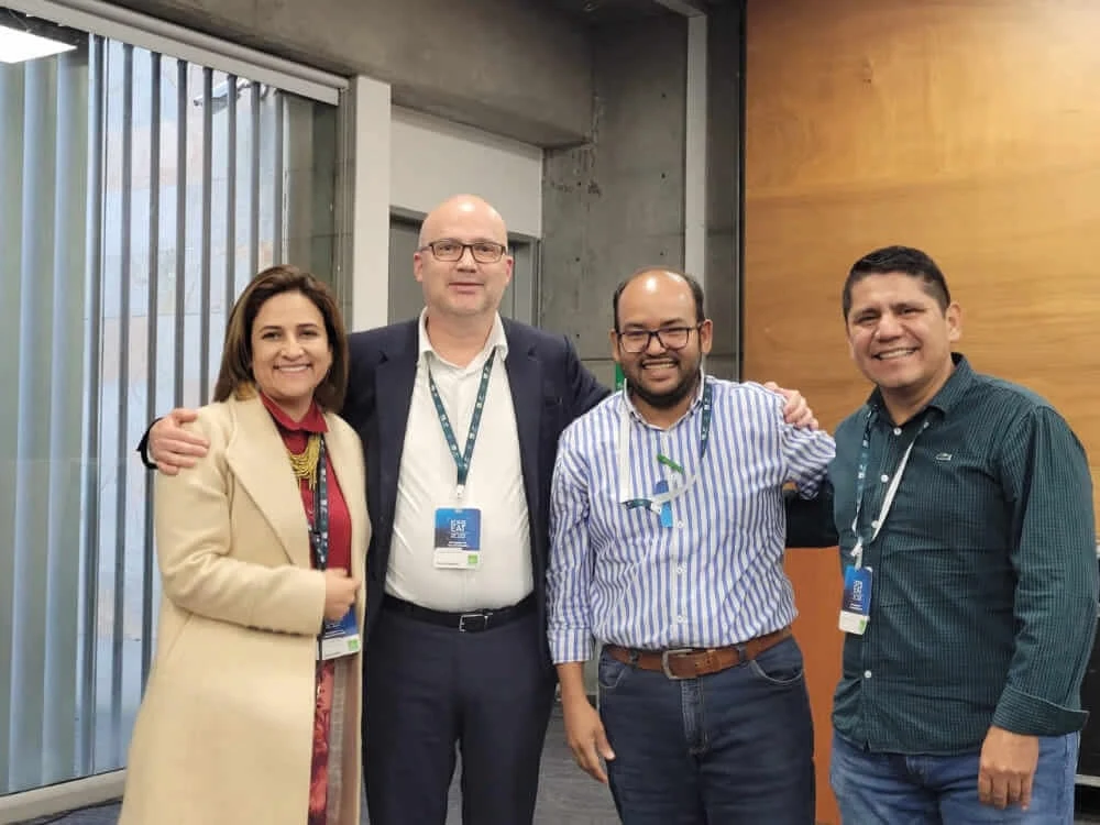 Representantes de ARARAT en la Misión de Descentralización