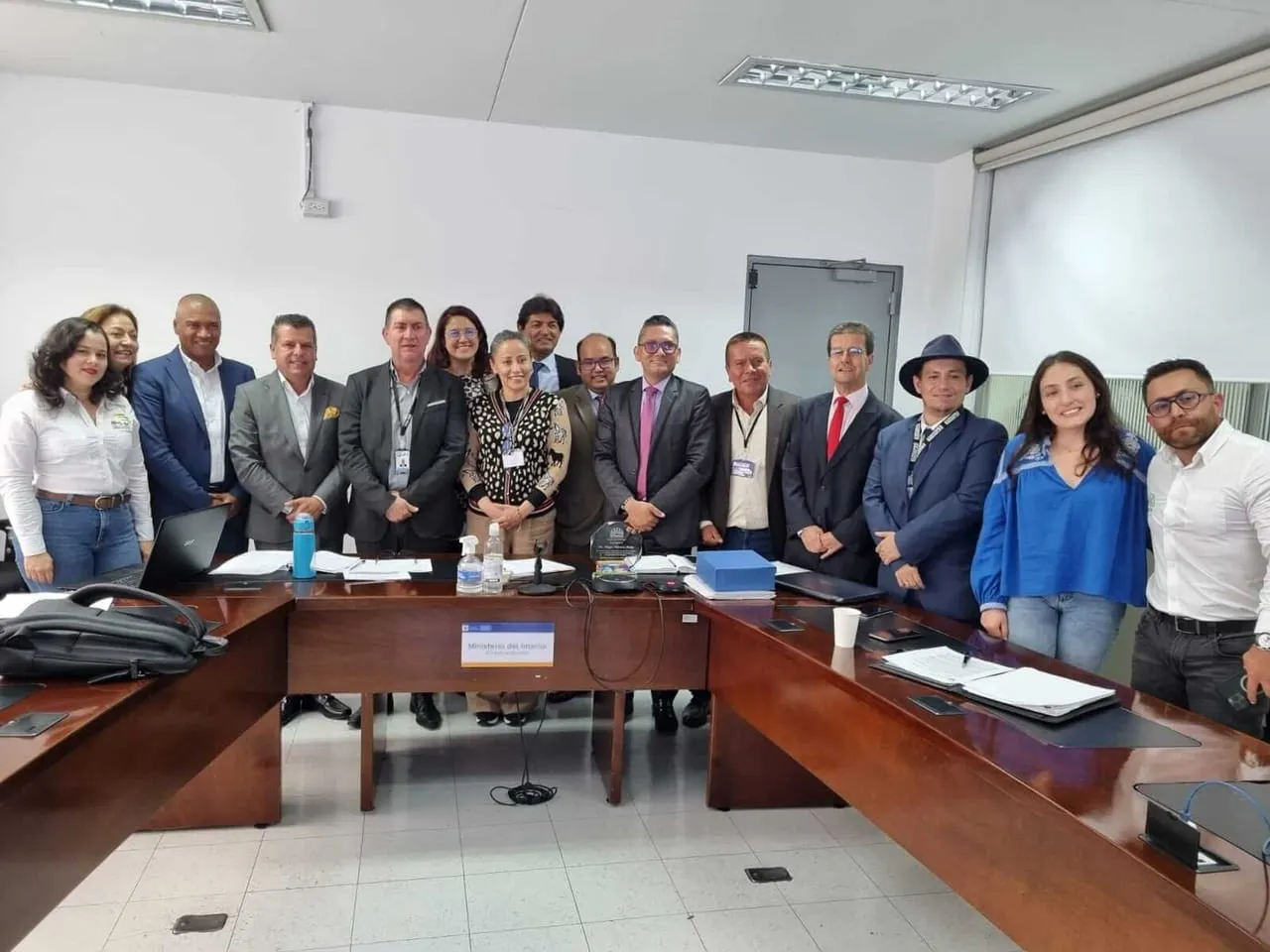 Reunión del Ministerio del Interior con la Red de Esquemas Asociativos Territoriales del país (foto 1)